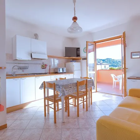 Casa Bonalaccia - Goelba * מרינה די קמפו